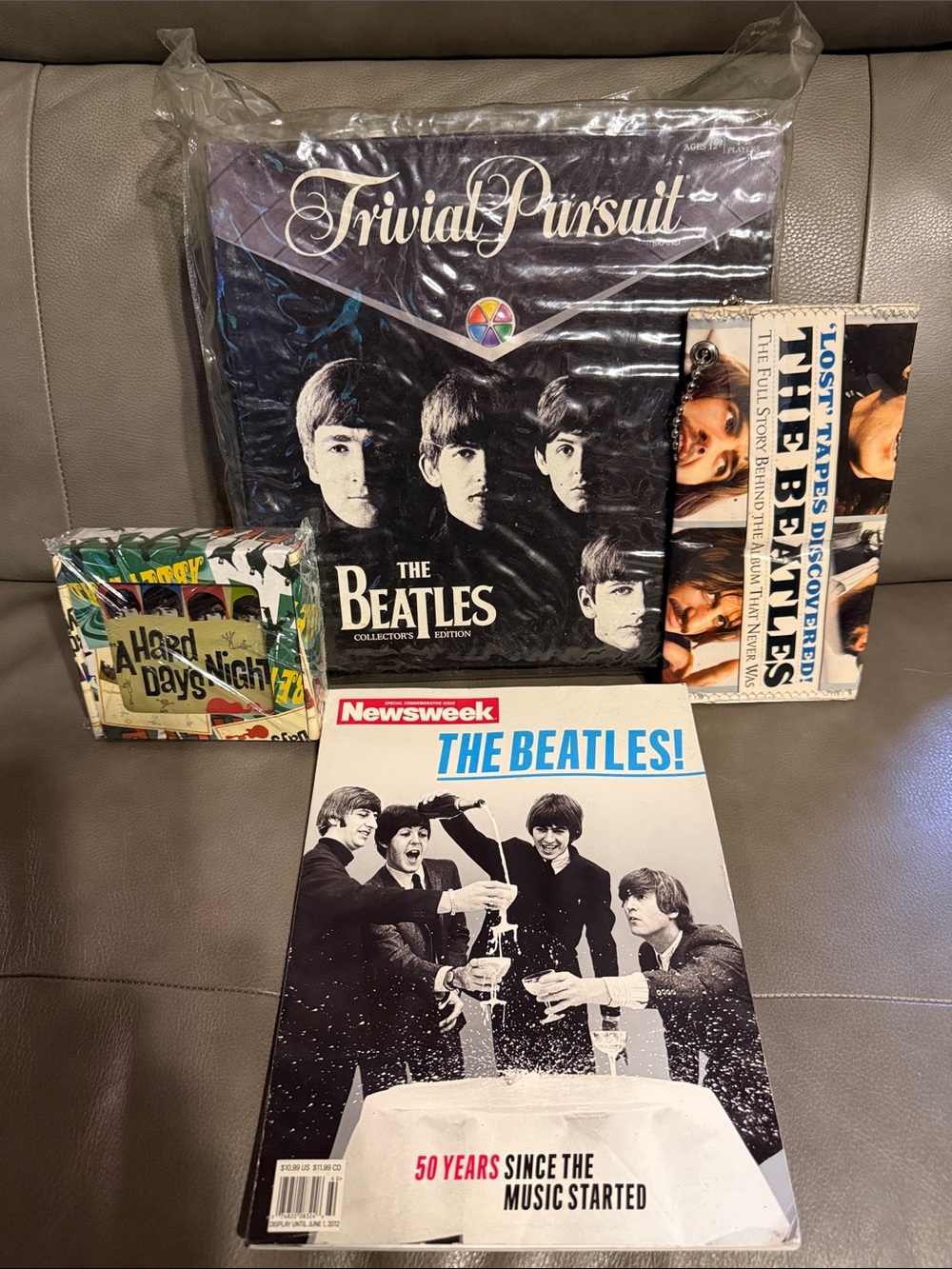 The  Beatles Combo SET /trivial Pursuit /wallet /coasters/magazine.